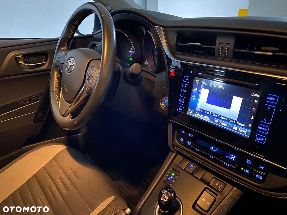 Toyota Auris Hybrid 135 Premium - 9