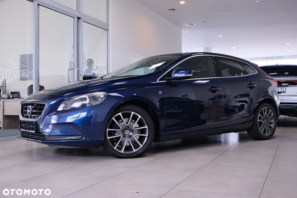 Volvo V40 D4 Drive-E Ocean Race - 17