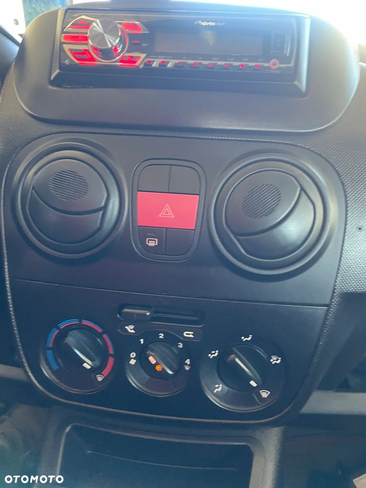 Fiat Fiorino Kombi Adventure - 6