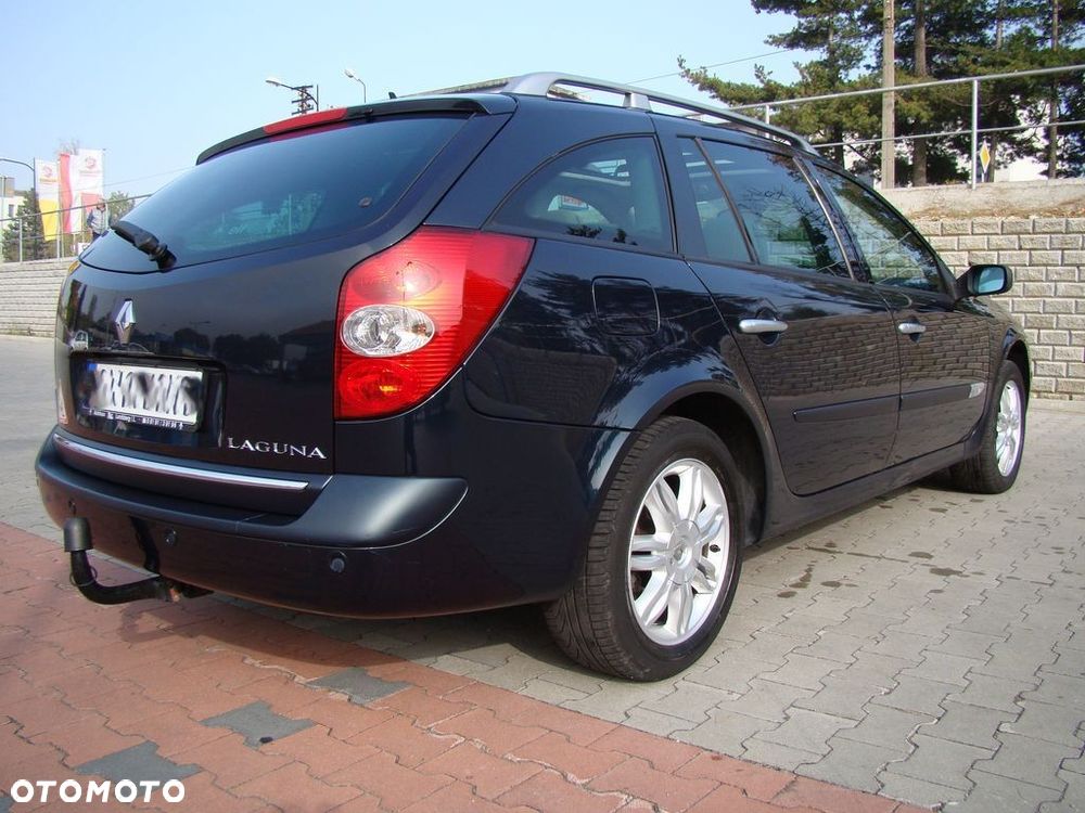 Renault Laguna 2.0 DCi Initiale - 11