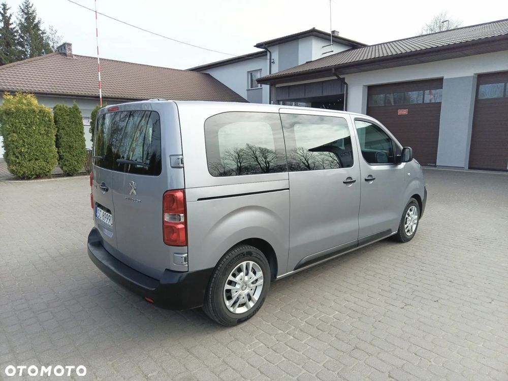 Peugeot Traveller 1.5 BlueHDi Long Business - 21