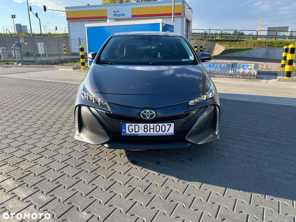 Toyota Prius Hybrid Executive - 11