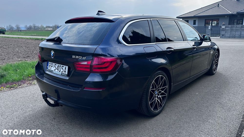 BMW Seria 5 530d xDrive - 5
