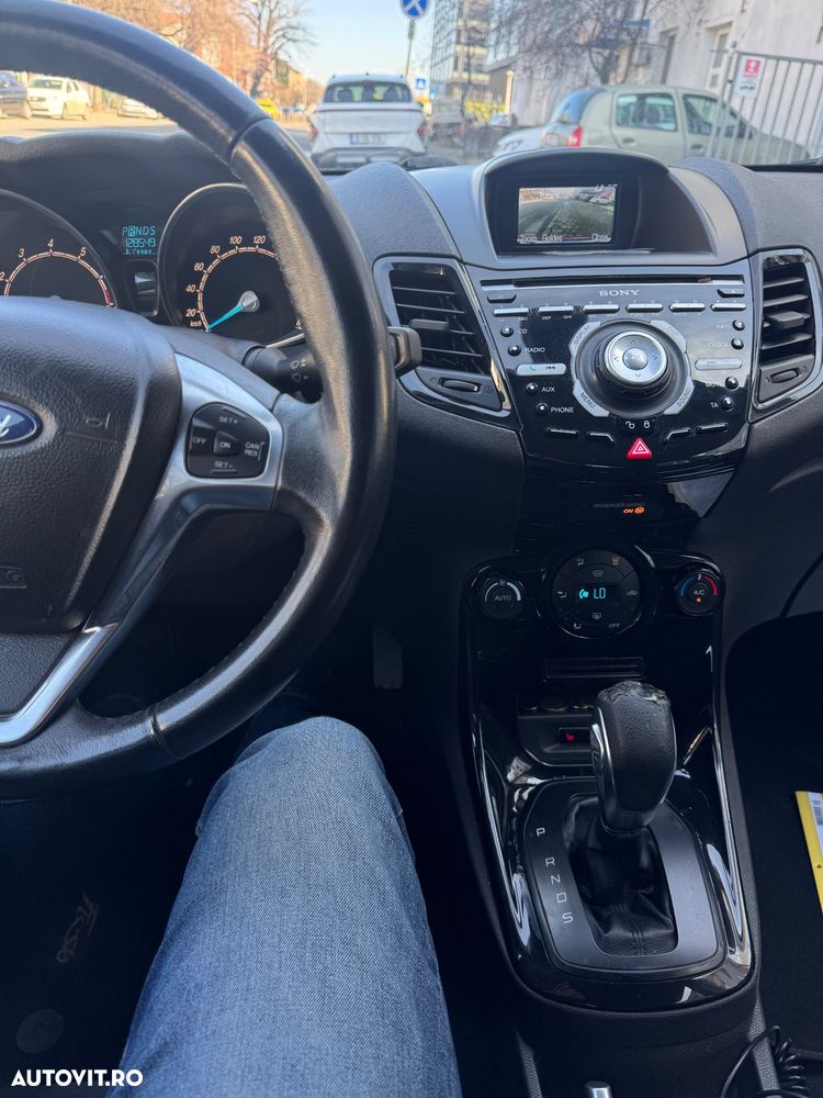 Ford Fiesta - 18