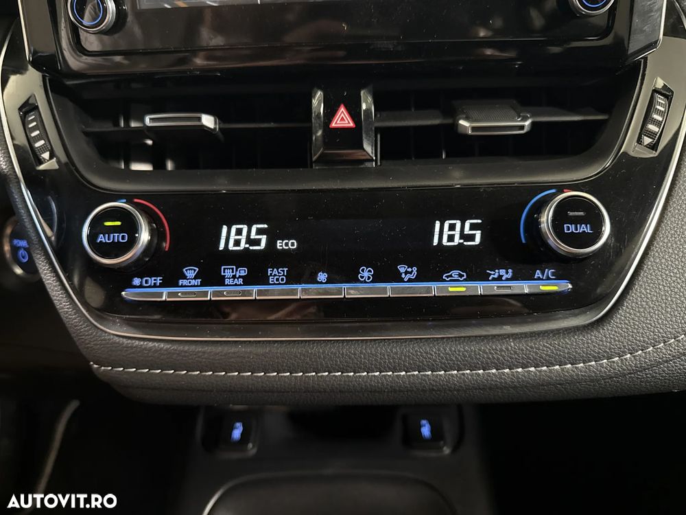 Toyota Corolla - 19