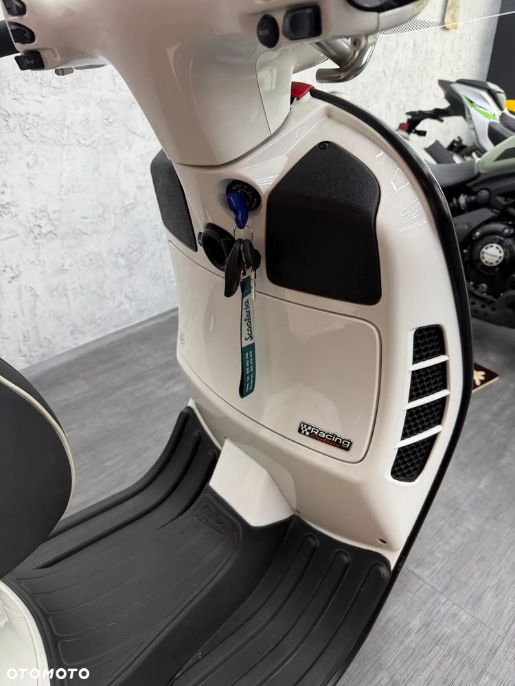 Vespa GTS - 11
