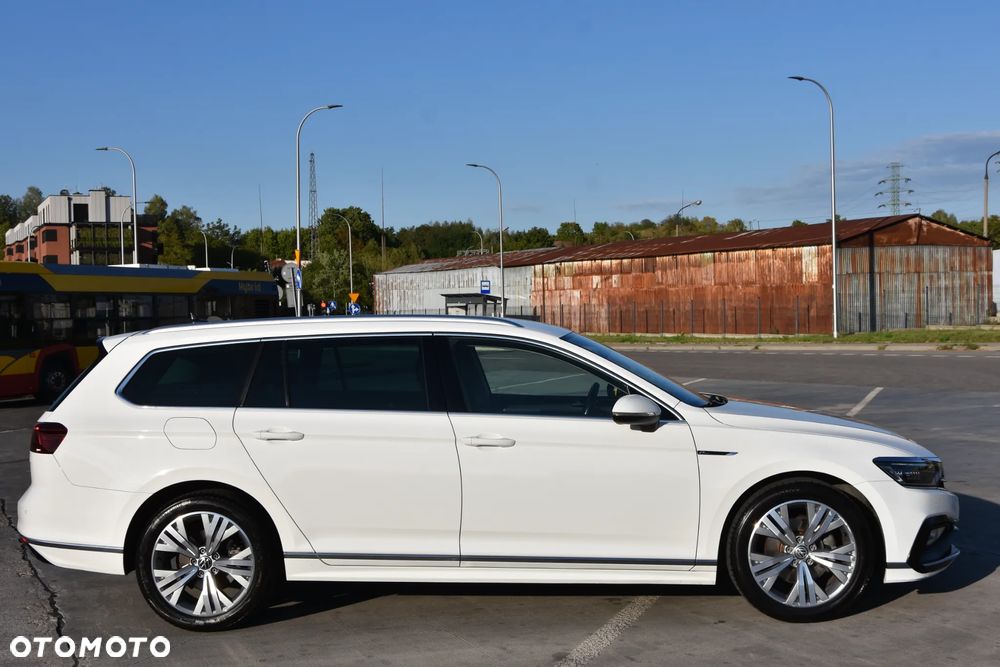 Volkswagen Passat 2.0 TDI 4Mot Elegance DSG - 2