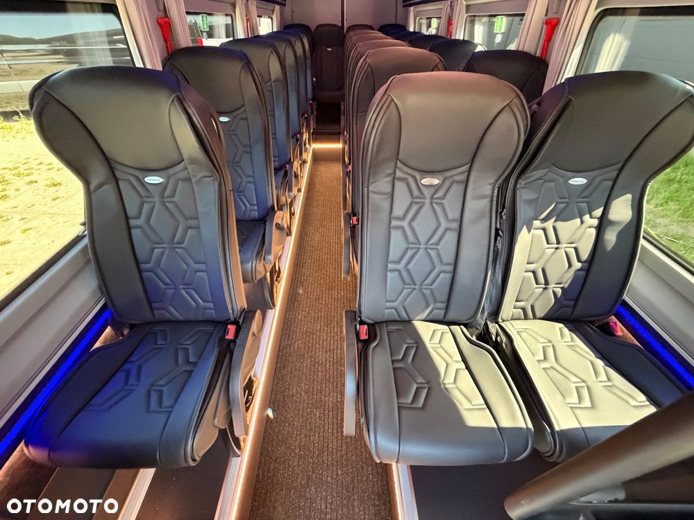 Mercedes-Benz Sprinter 519 - 16