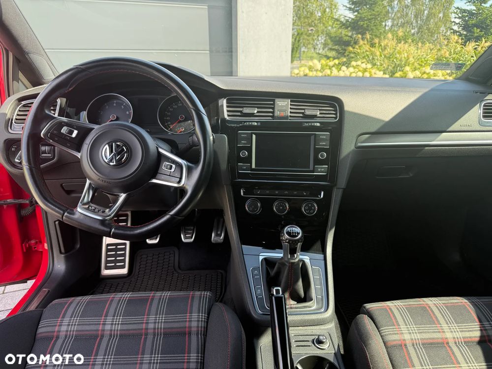 Volkswagen Golf 2.0 TSI BMT GTI - 10