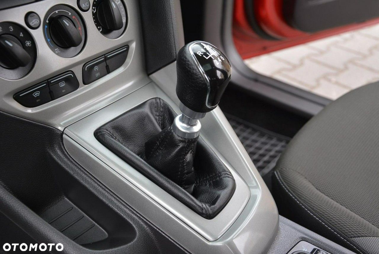 Ford Focus - 27