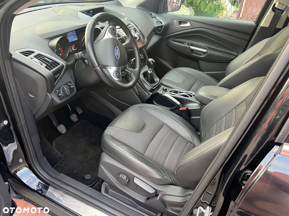 Ford Kuga 2.0 TDCi 4x4 Titanium - 10