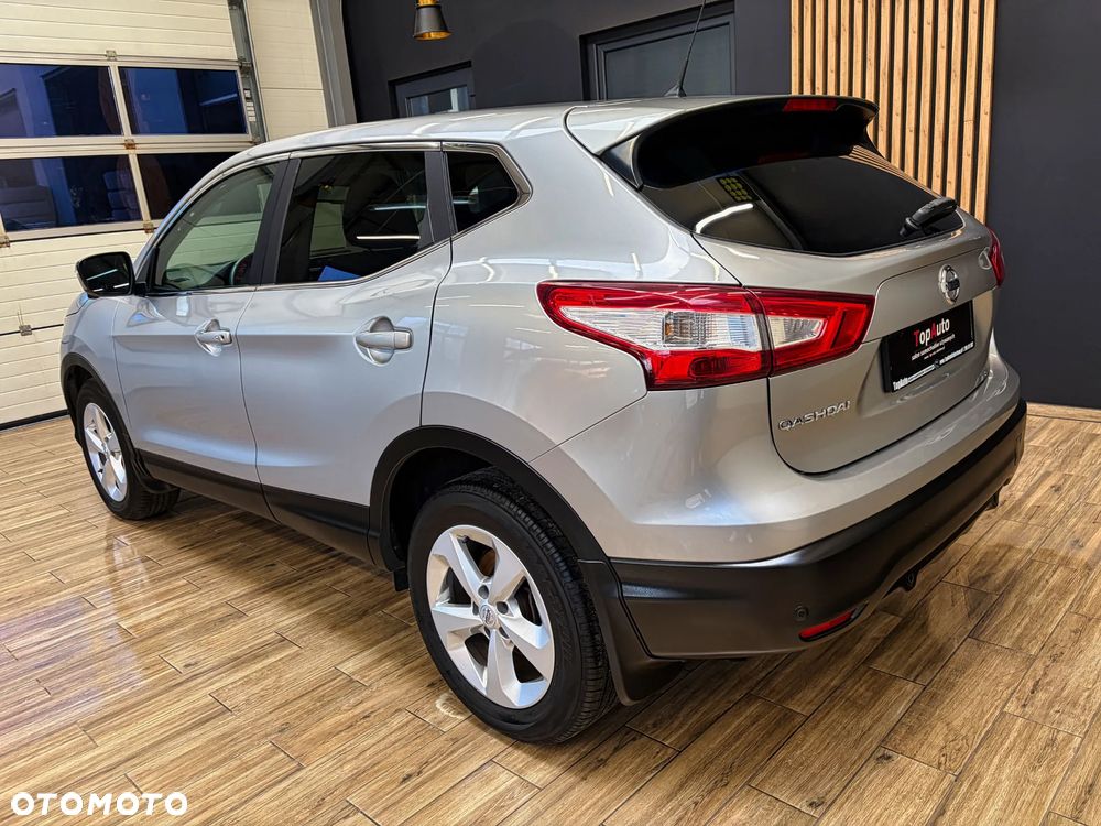 Nissan Qashqai 1.2 DIG-T N-Connecta EU6 - 11