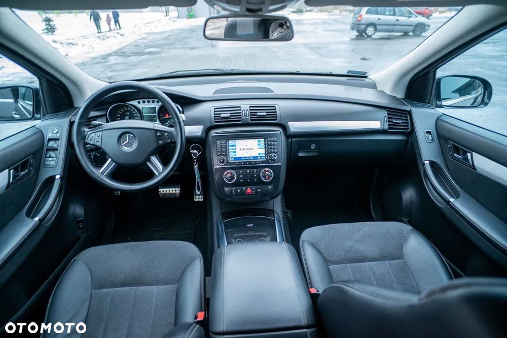 Mercedes-Benz Klasa R 320 CDI L 4-Matic - 29