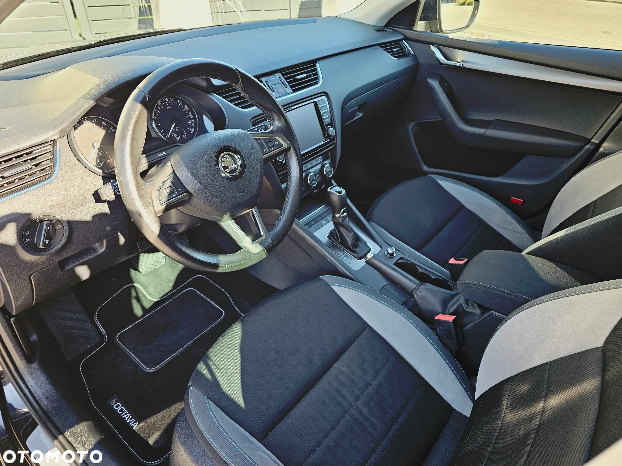 Skoda Octavia Combi 1.6 TDI (Green tec) DSG Joy - 4