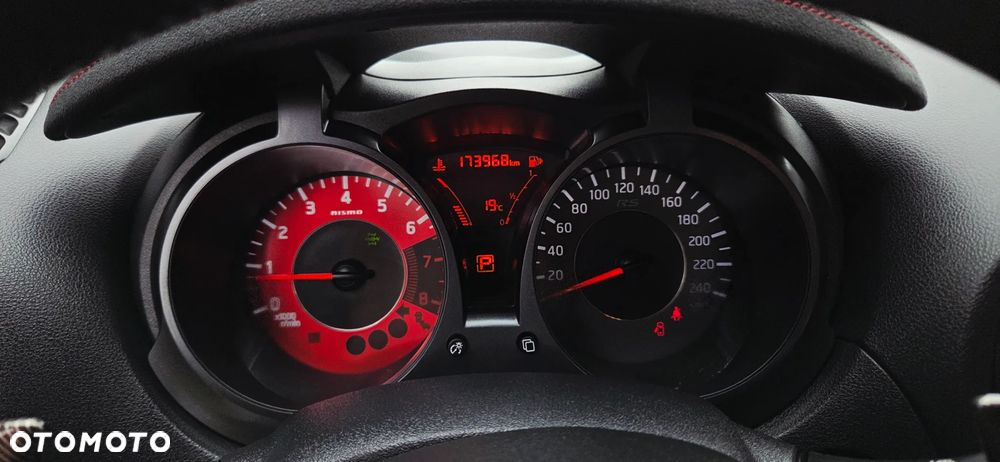 Nissan Juke 1.6 DIG-T Nismo RS 4WD Xtronic - 26