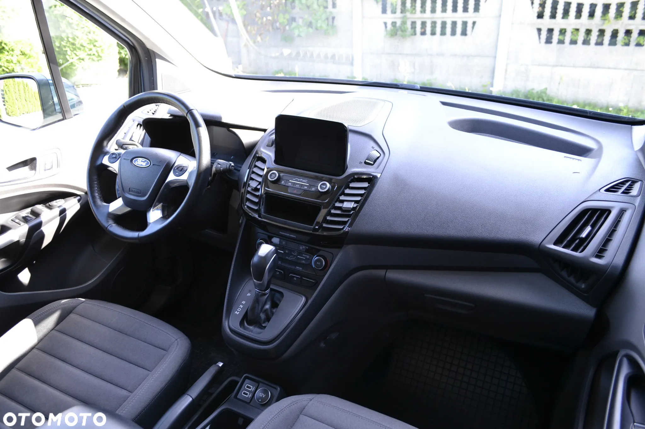 Ford Tourneo Connect 1.5 TDCi Trend PowerShift - 28
