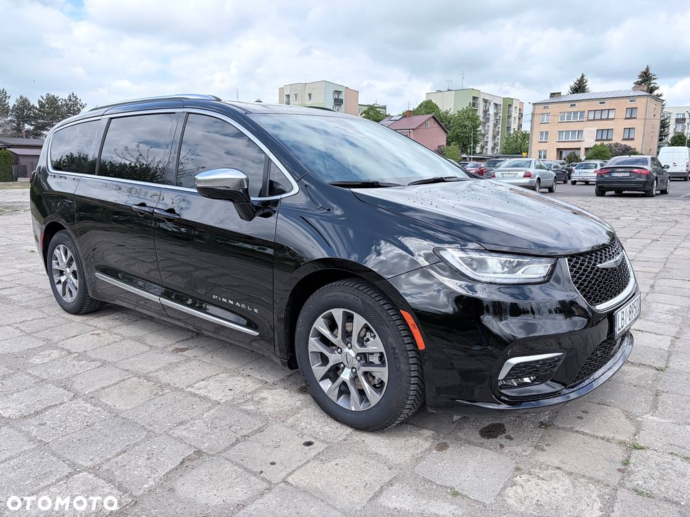 Chrysler Pacifica - 3