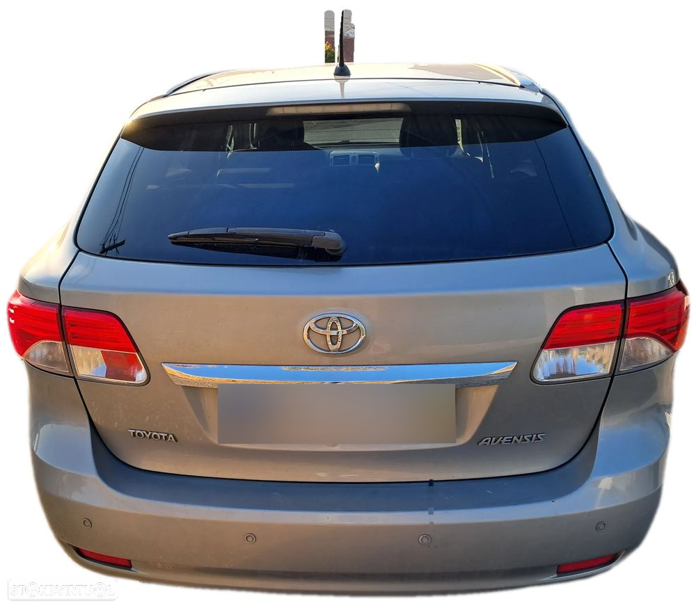 Toyota Avensis SW 2.0 D-4D Luxury+Navi - 4