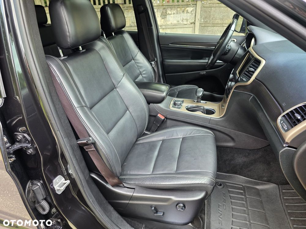 Jeep Grand Cherokee - 10