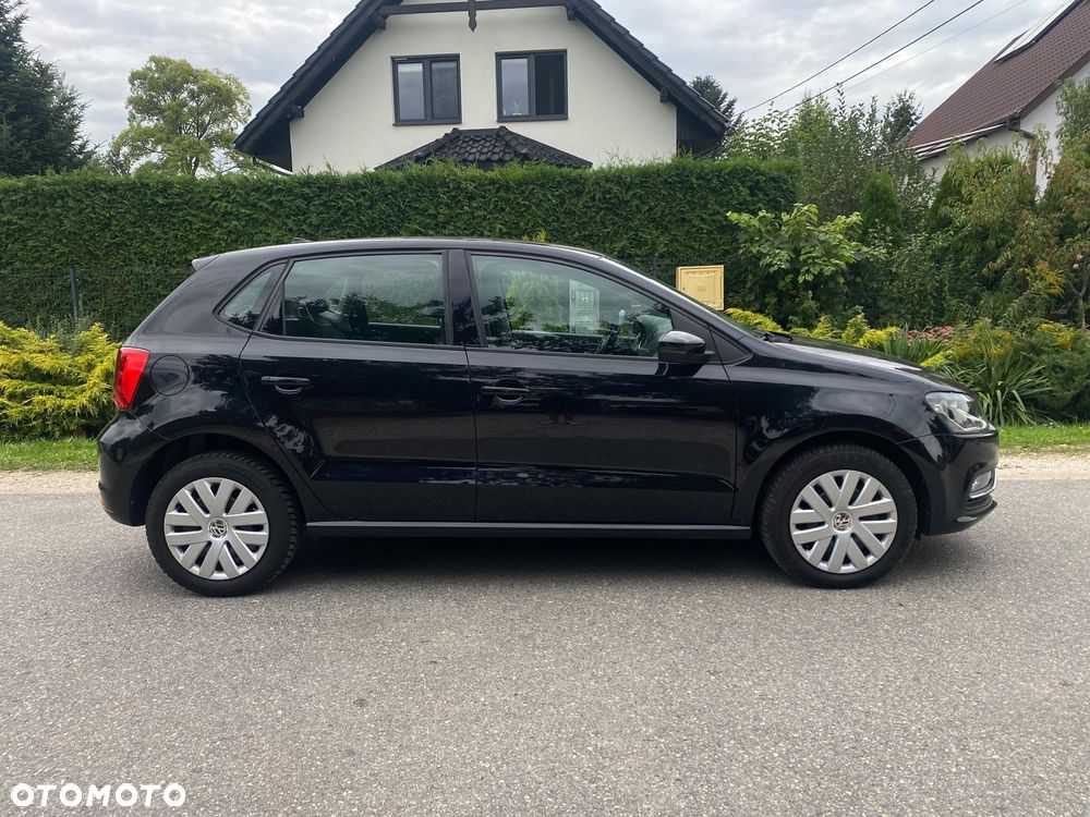Volkswagen Polo 1.4 TDI (Blue Motion Technology) Comfortline - 25