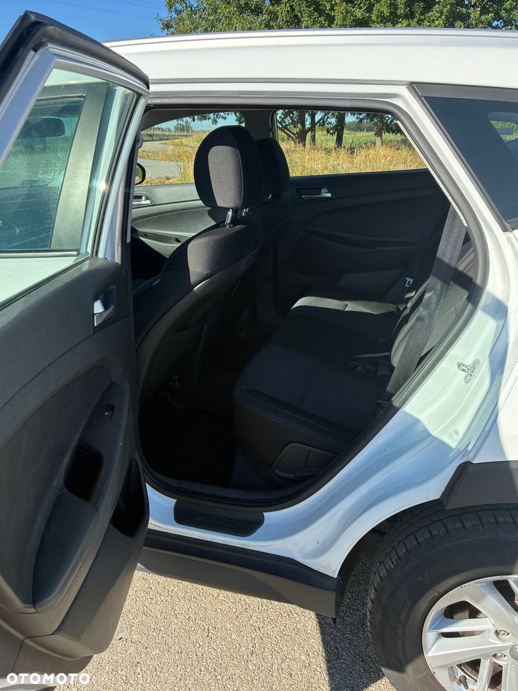 Hyundai Tucson - 16