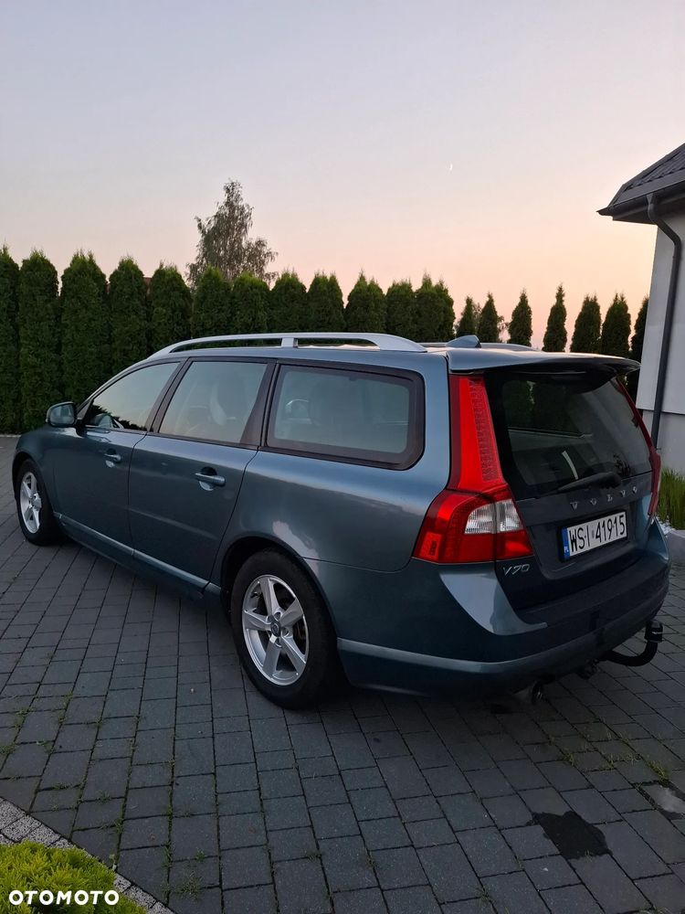 Volvo V70 D3 R-Design - 5