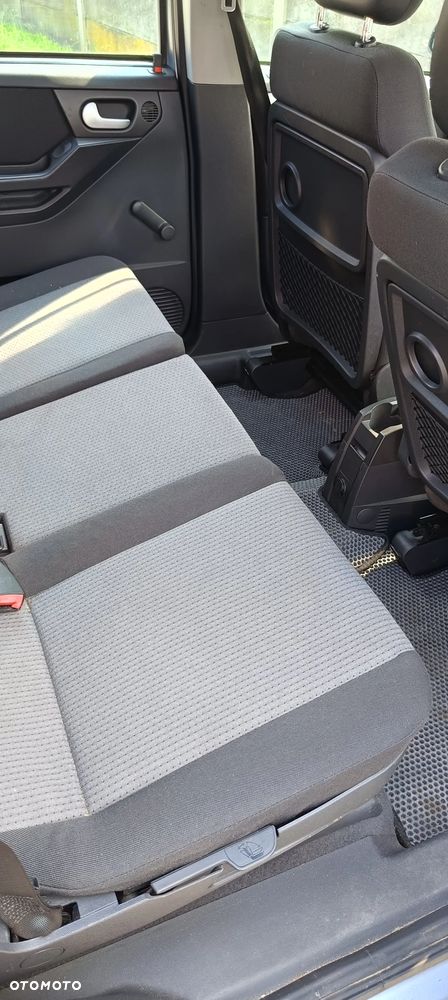 Opel Meriva - 8