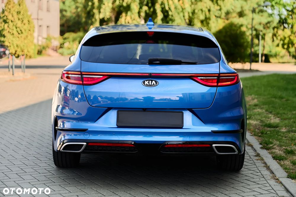 Kia ProCeed 1.4 T-GDI DCT7 OPF GT LINE - 17