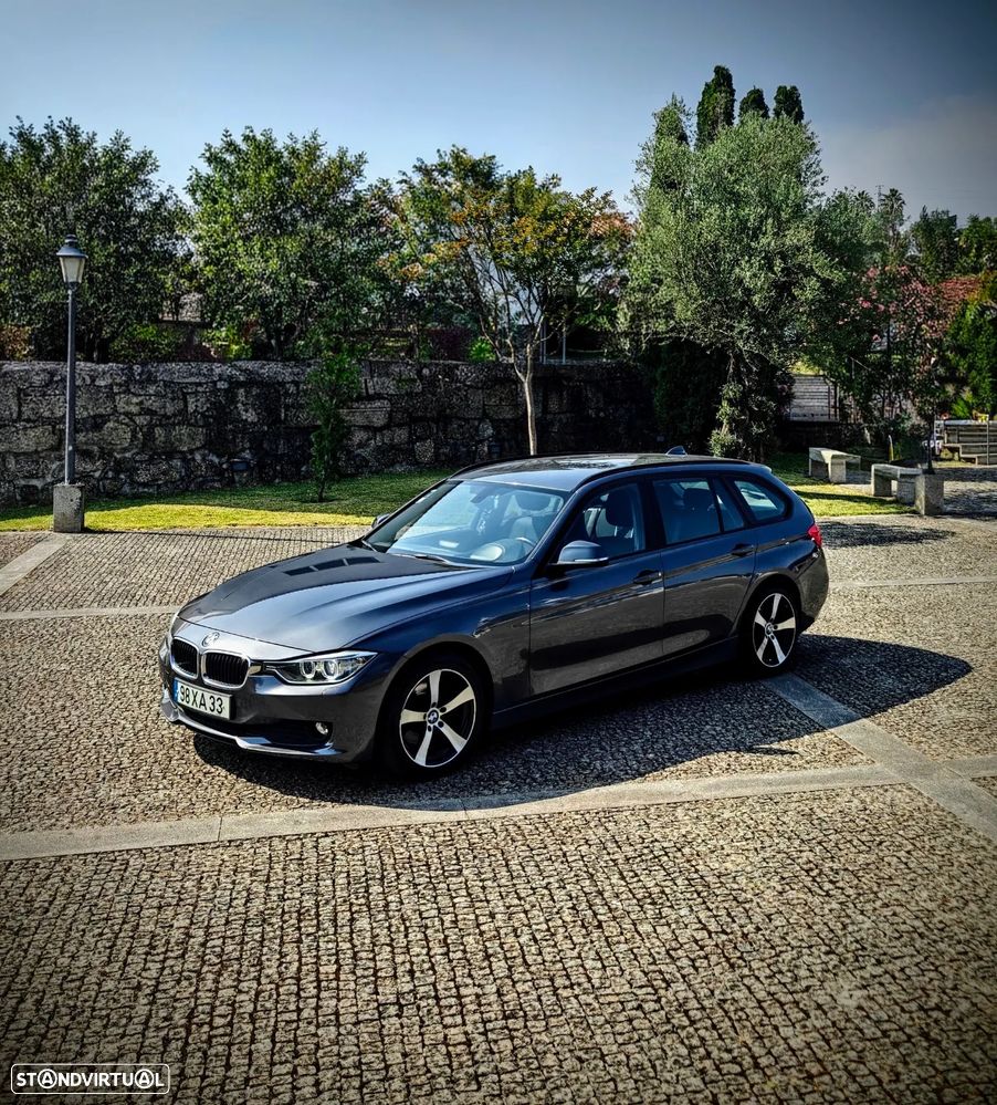 BMW 320 d Pack M - 2