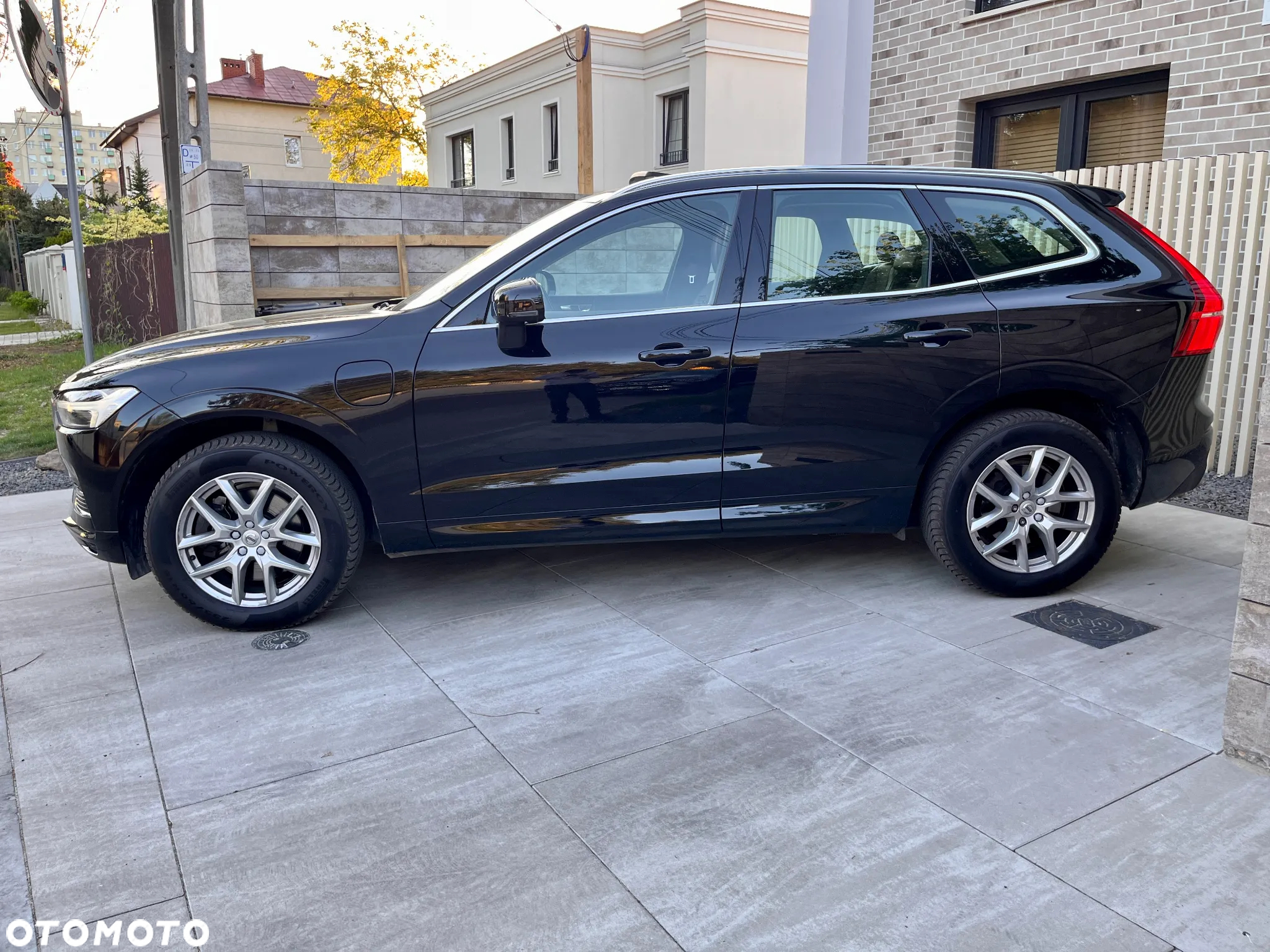 Volvo XC 60 T8 AWD Plug-In Hybrid Momentum - 5