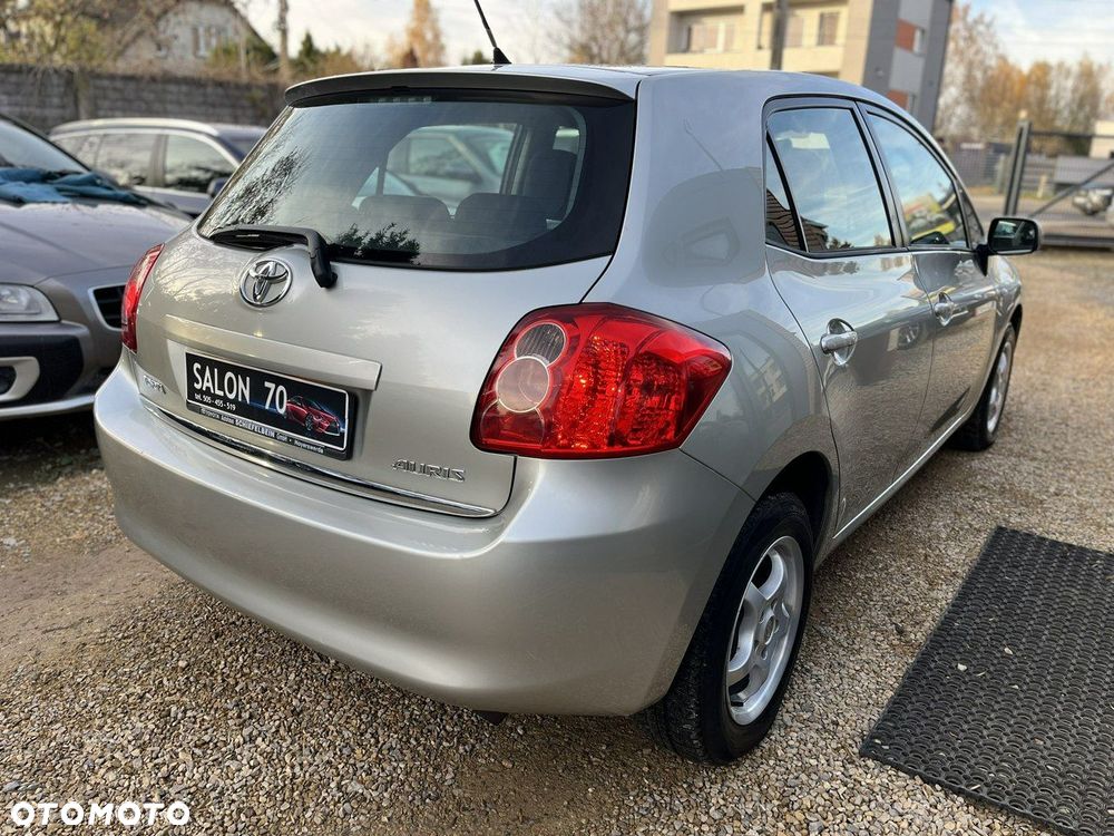 Toyota Auris - 4
