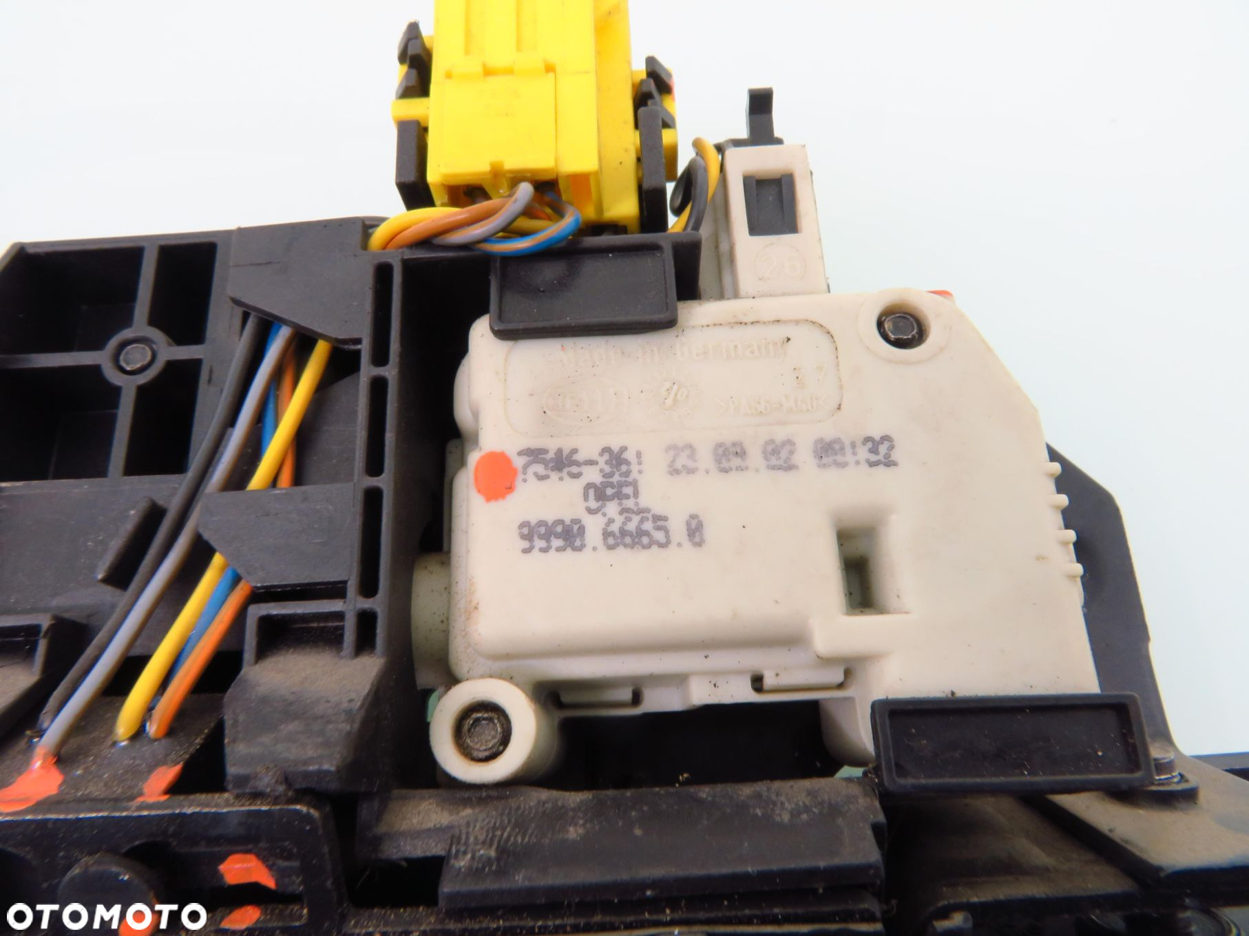 ZAMEK KLAPY OPEL VECTRA C 495072894 - 3