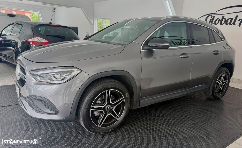 Mercedes-Benz GLA 180 d Progressive - 4