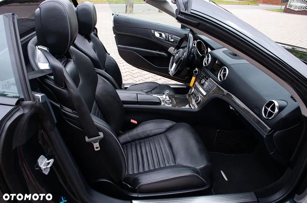 Mercedes-Benz SL - 30