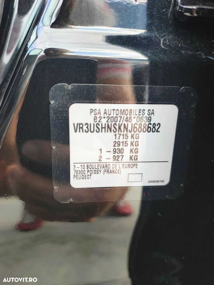 Peugeot 2008 PureTech 130 GPF Stop&Start Allure - 8