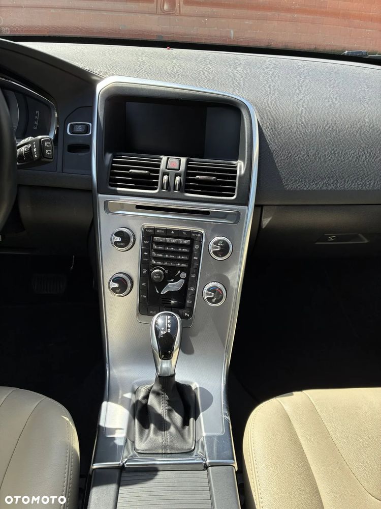 Volvo XC 60 D4 Drive-E Summum - 17