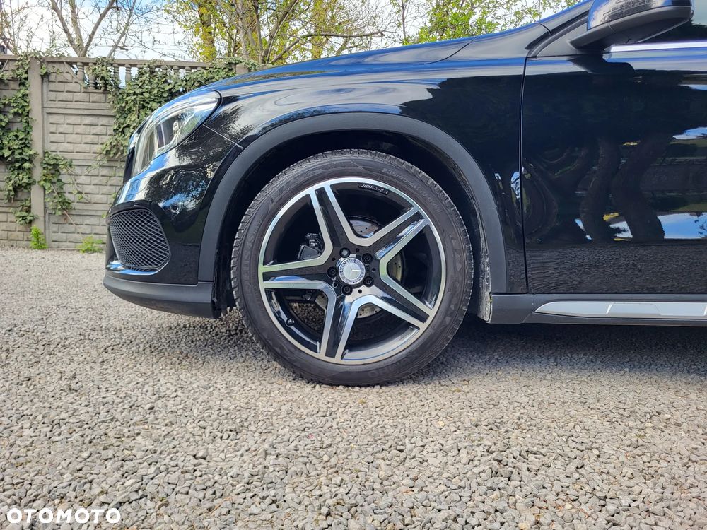 Mercedes-Benz GLA - 7