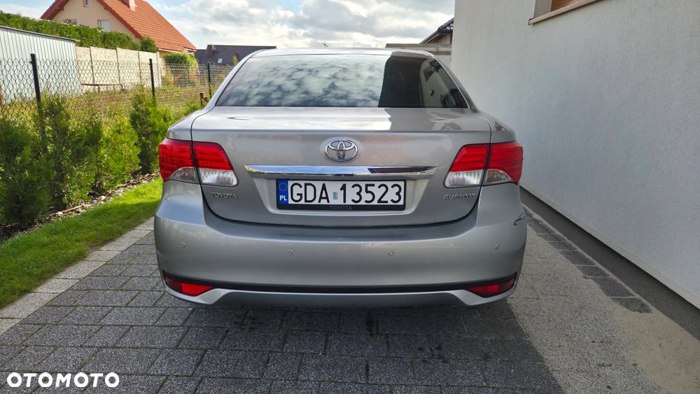 Toyota Avensis 1.8 Sol plus NAVI - 8