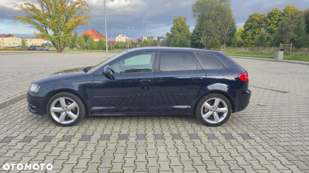 Audi A3 Sportback - 5