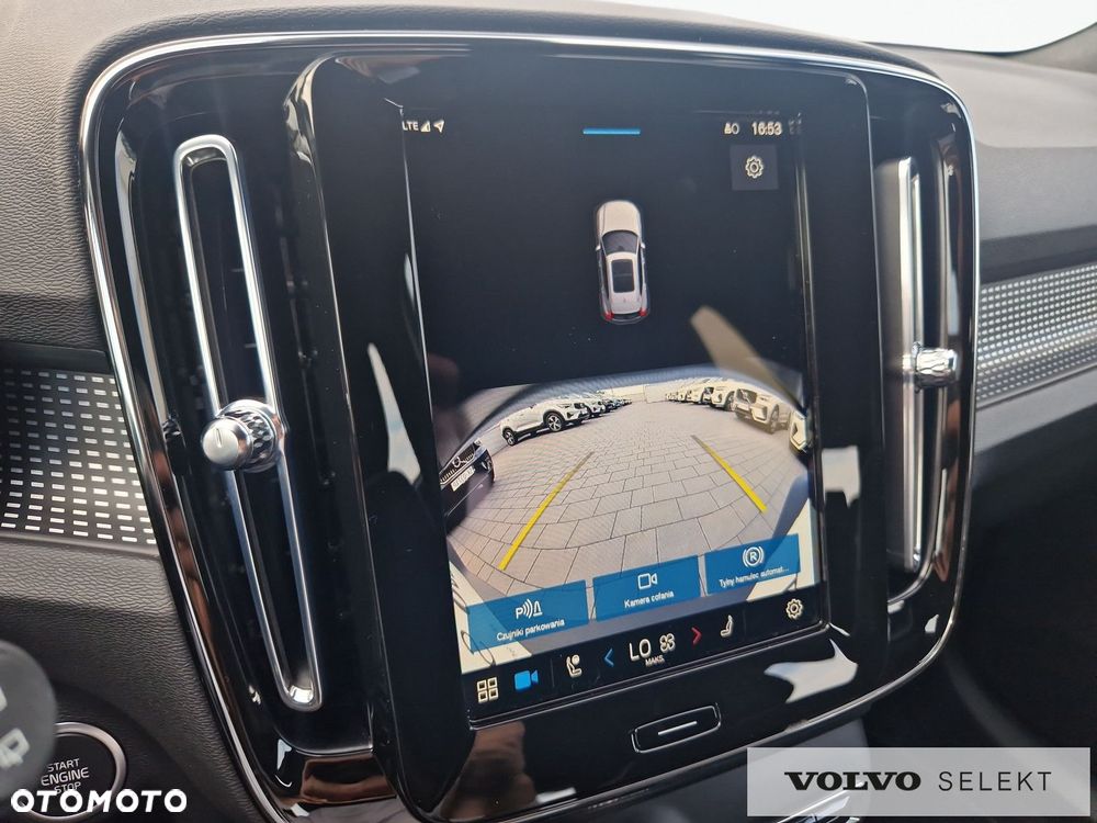 Volvo XC 40 - 26