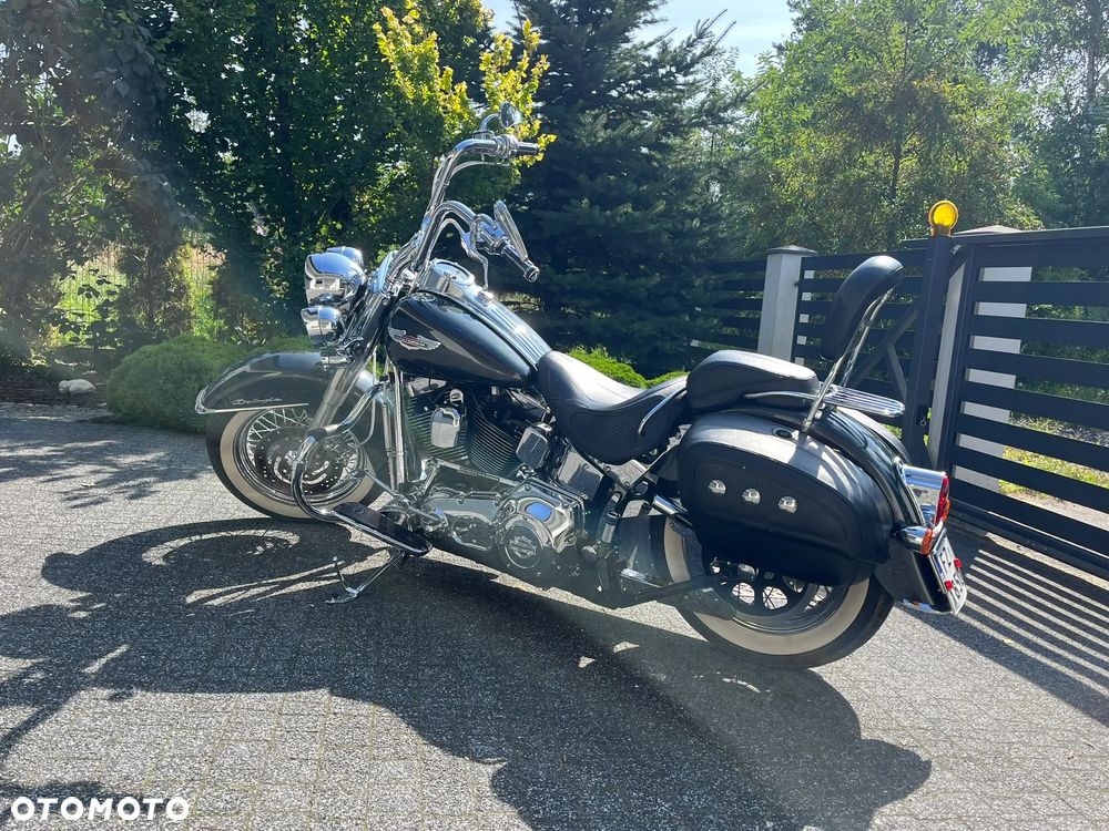 Harley-Davidson Softail Deluxe - 2