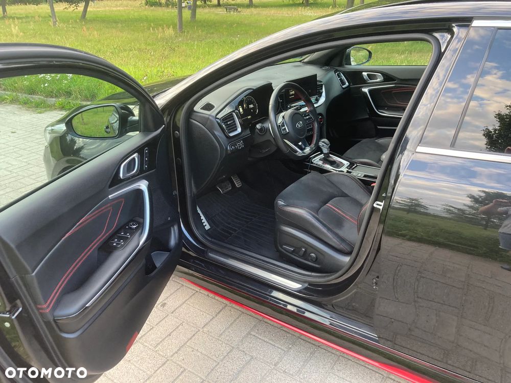 Kia ProCeed 1.6 T-GDI GT DCT - 27