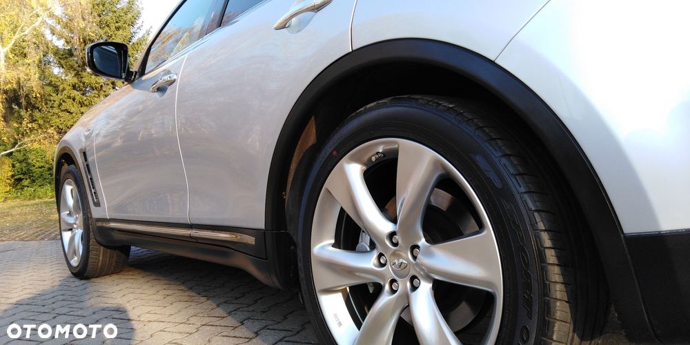 Infiniti QX70 3.0d S Premium - 11