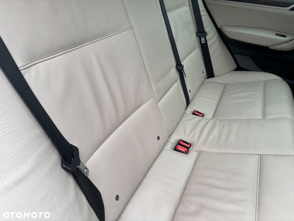 BMW X3 xDrive28i - 29