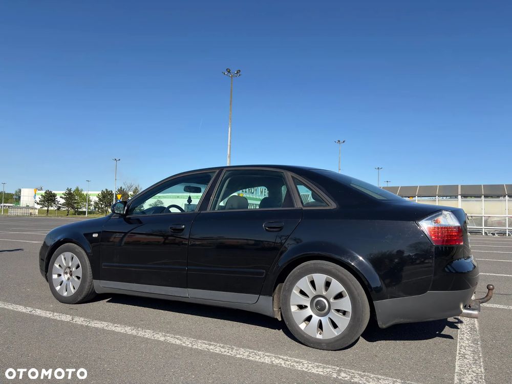 Audi A4 Avant - 4
