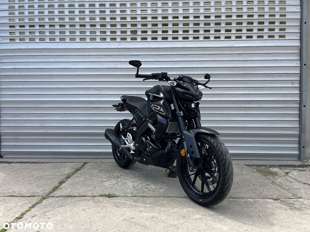 Yamaha MT - 28