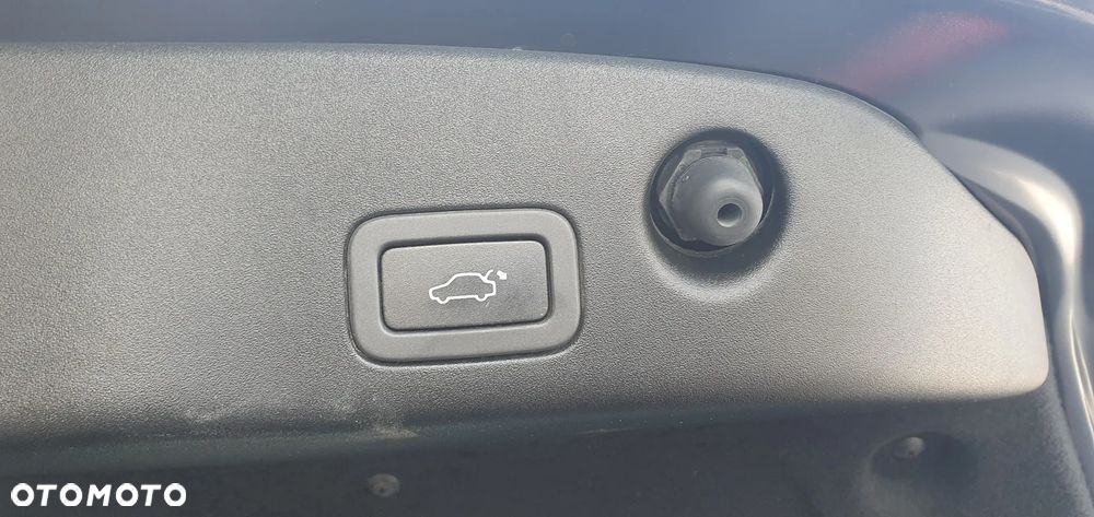 Jaguar XJ 3.0 D V6 Premium Luxury - 25