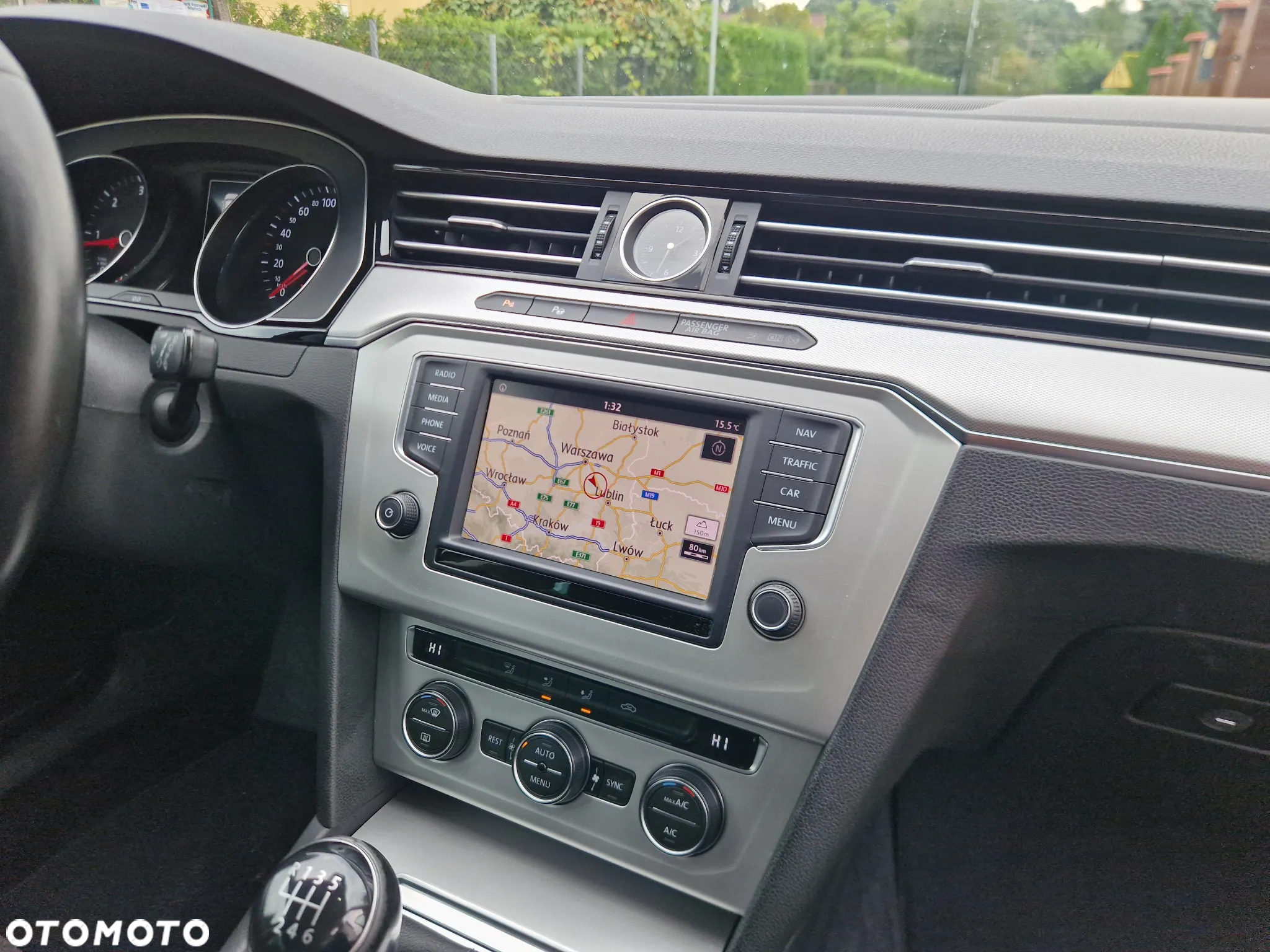 Volkswagen Passat 1.6 TDI BMT Comfortline - 14
