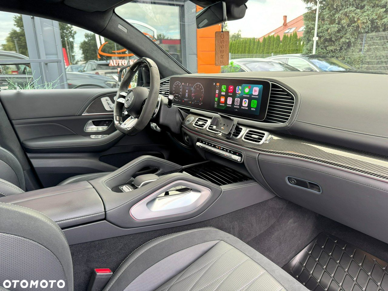 Mercedes-Benz GLE - 25