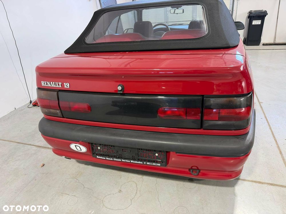 Renault 19 1.8 - 12